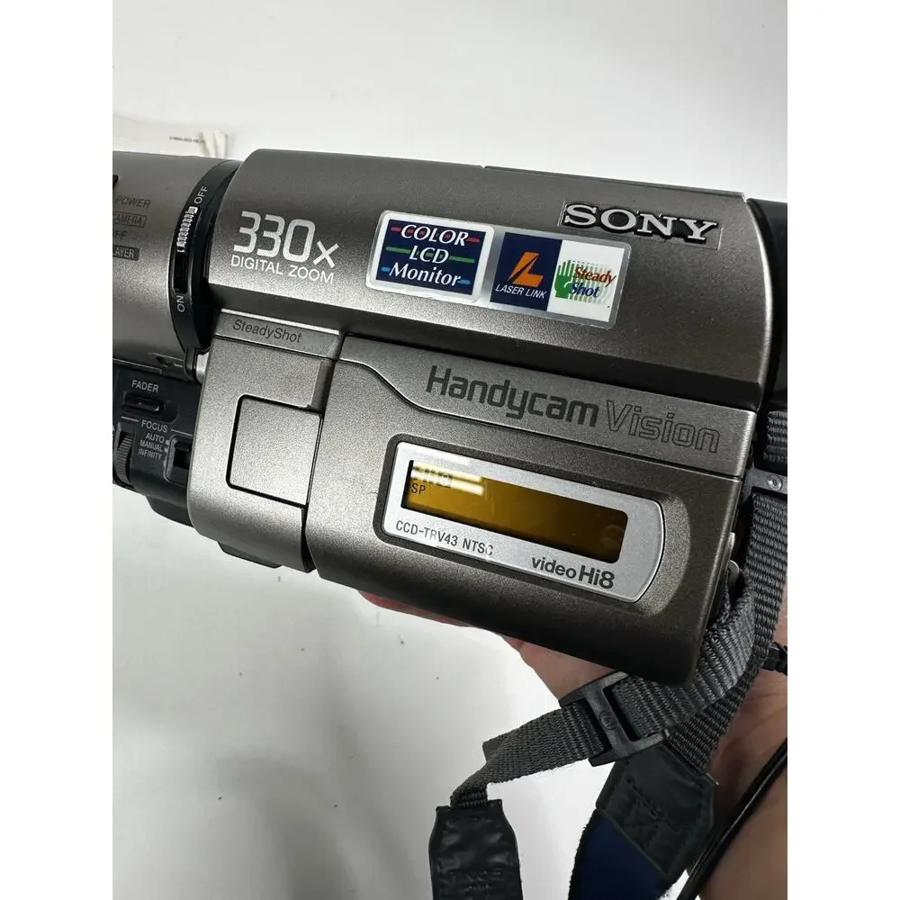 Sony Handycam Vision CCD-TRV36 NTSC Hi8 NightShot Camcorder WORKS Needs Battery